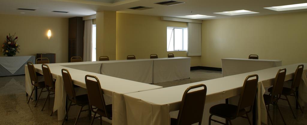 Tropical Barra Hotel 4*
